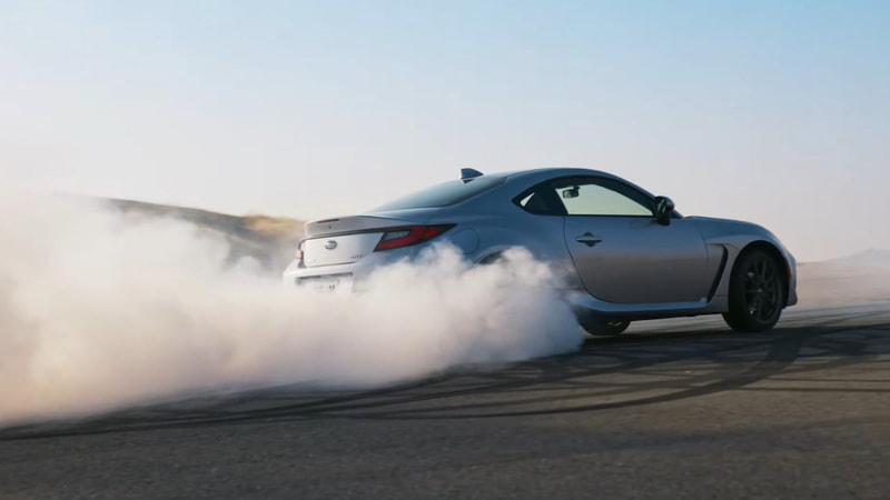 スコット・スピード氏による新型BRZのテストドライブ動画