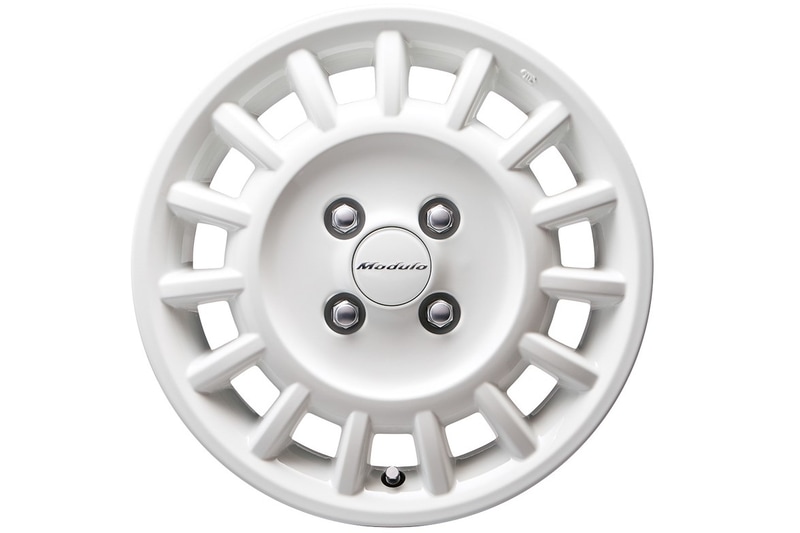 アルミホイール MG-022 タフタホワイト塗装 2万3100円/本