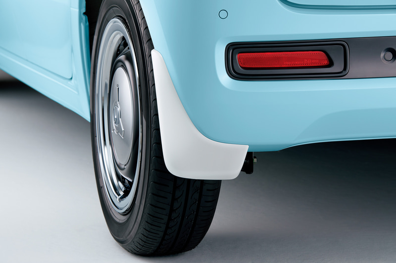 マッドガード プラチナホワイト・パール 1万5400円