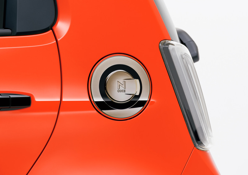 フューエルリッドガーニッシュ ダーククロームメッキ×ブラック塗装 1万1000円