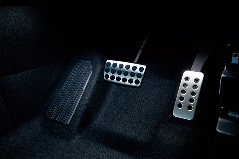 スポーツペダル アルミ／ステンレス製 CVT車用 1万1000円