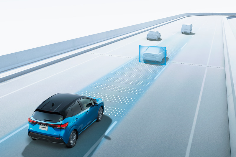 国内で販売される日産車で初のナビリンク機能付き「プロパイロット」を採用