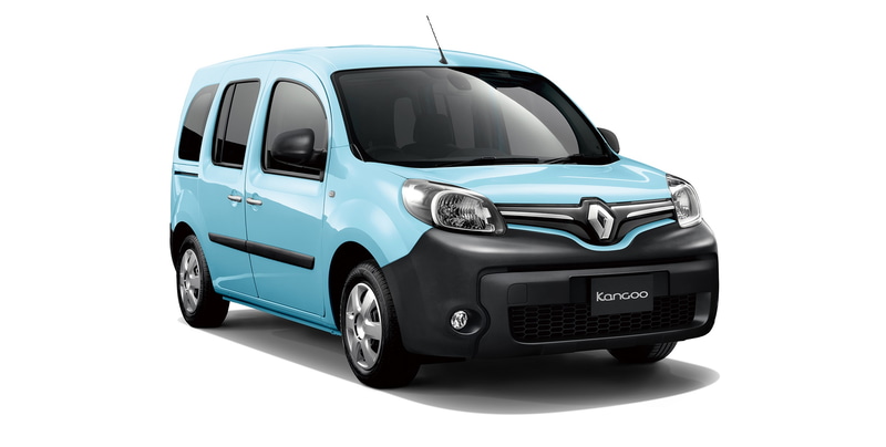 ボディ同色フロントグリルブレード、ブラックフロントバンパー