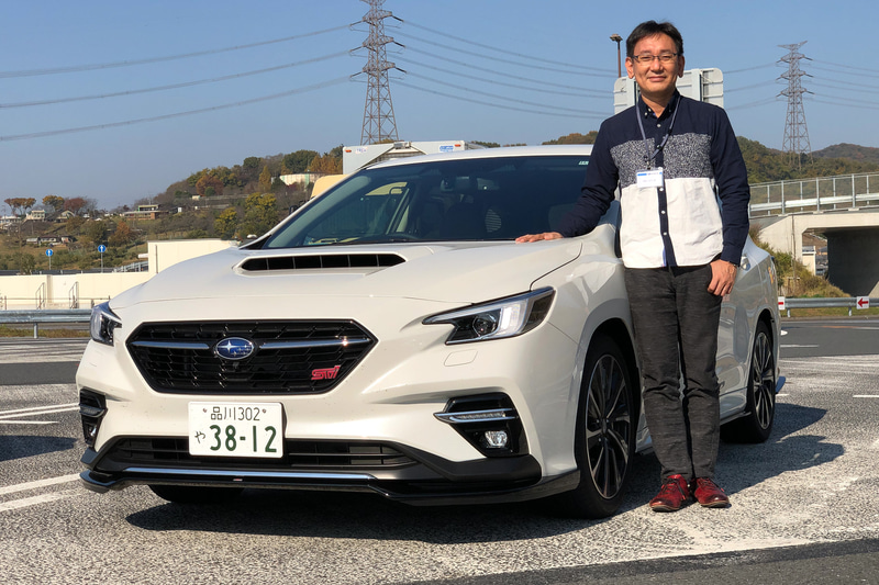 渋滞する首都高など、さまざまな道路を走ってみました