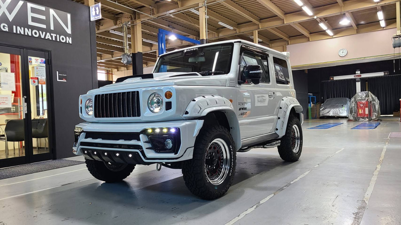 ROWENのボディキットを装着したジムニー シエラ