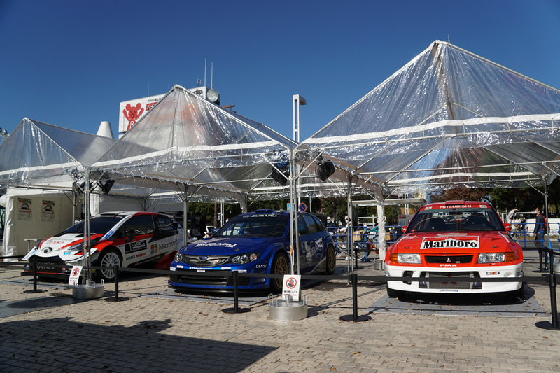 ラリー車両などの展示が行なわれた