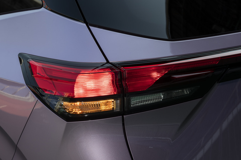 リアコンビランプの点灯パターン