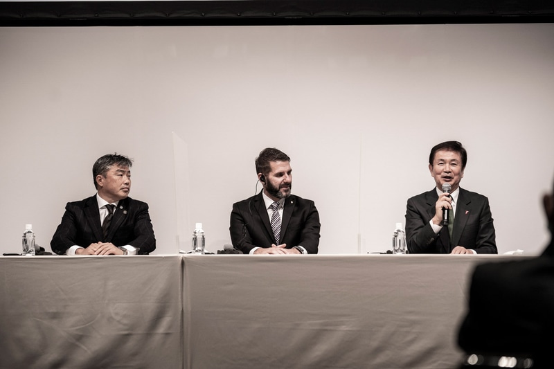 自治体の首長が1企業の会見に出席することはほとんどないという