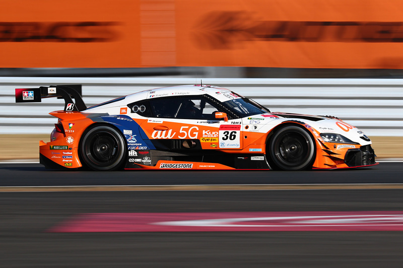 予選3位は36号車 au TOM'S GR Supra（関口雄飛/サッシャ・フェネストラズ組、BS）。カラーリングが5G仕様になった