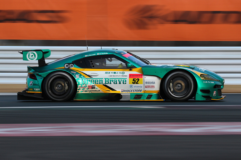 GT300のポールポジションは52号車 埼玉トヨペットGB GR Supra GT（吉田広樹/川合孝汰組、BS）