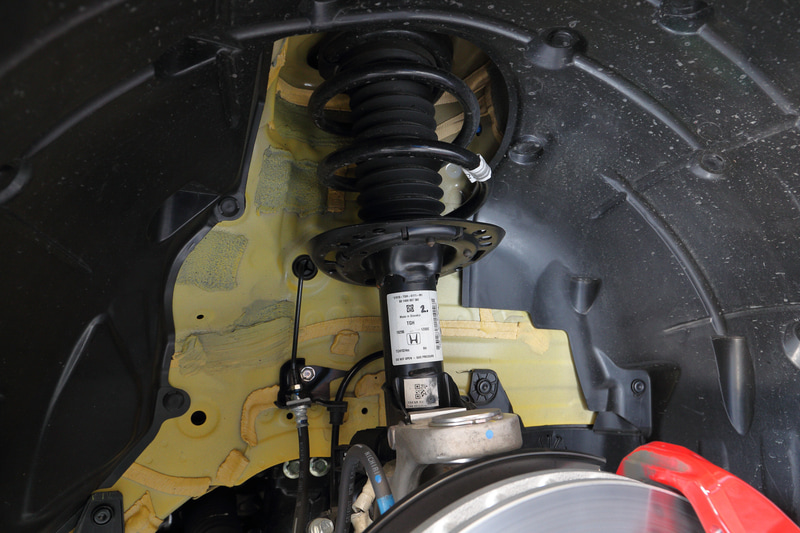 フロントサスペンション