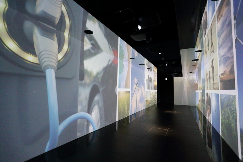 リアルとデジタルを融合したコンテンツが流れるコーナー