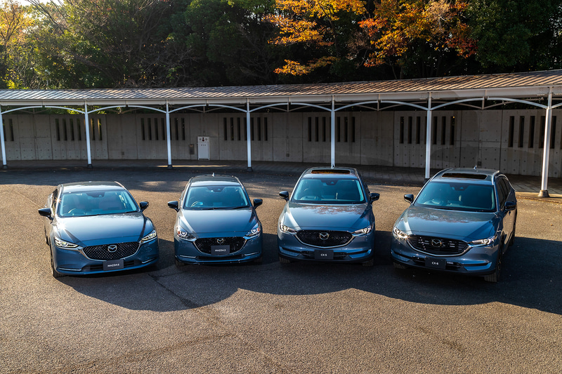 特別仕様車 BLACK TONE EDITION が4車種に設定された