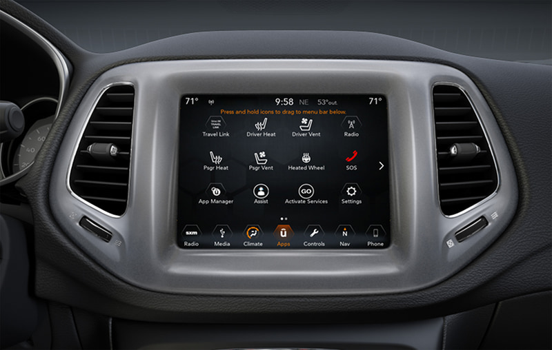 8.4インチVGAタッチパネルモニター採用のオーディオナビゲーションシステム「Uconnect」を搭載