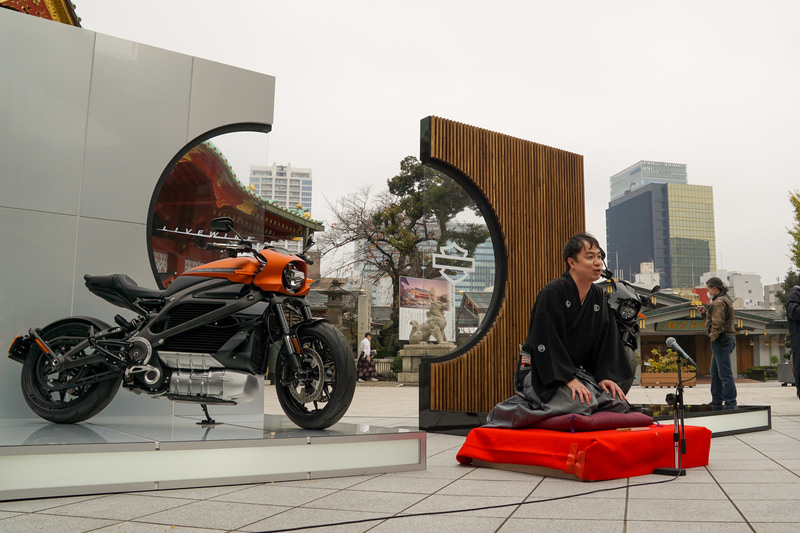 落語家の立川吉笑氏がハーレー落語を披露