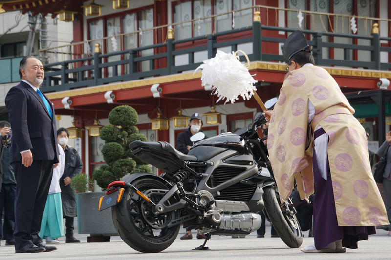 ライブワイヤーの安全祈願も行なわれた