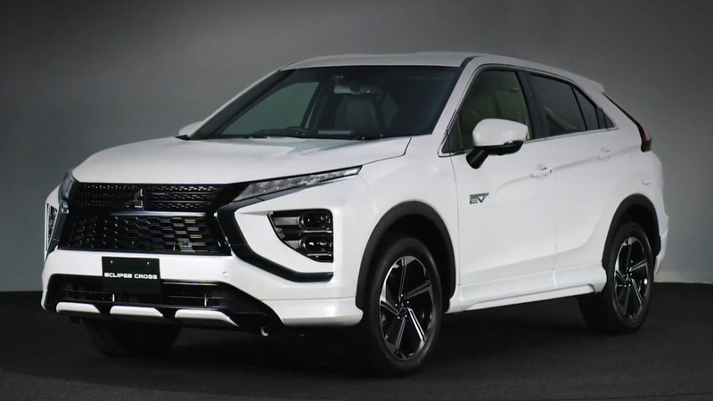 三菱自動車工業株式会社 執行役員 デザイン本部長の渡辺誠二氏によるデザインについてのプレゼンテーション