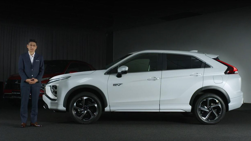 三菱自動車工業株式会社 執行役員 デザイン本部長の渡辺誠二氏によるデザインについてのプレゼンテーション