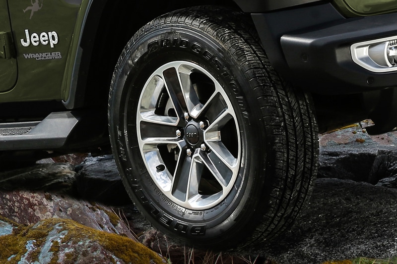 18インチアルミホイール