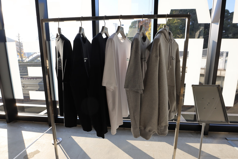 2GのTシャツなども展示