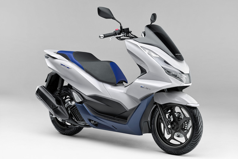 ハイブリッドスクーター「PCX e:HEV」