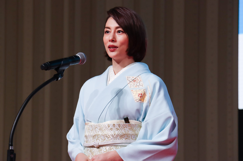 フェスティバル・ミューズ 米倉涼子さん