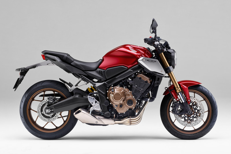 CB650R（キャンディークロモスフィアレッド）