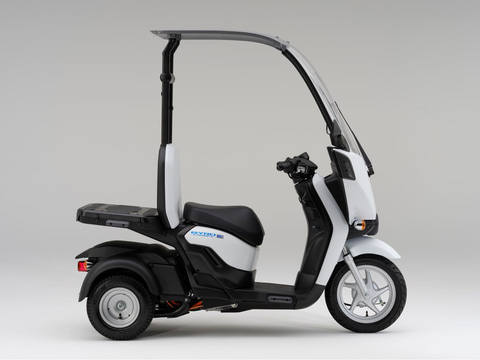 ホンダ、電動3輪スクーター「ジャイロ e：」「ジャイロ キャノピー e