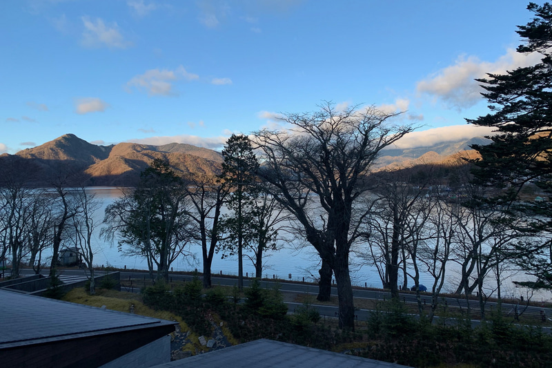 中禅寺湖の夕方と朝