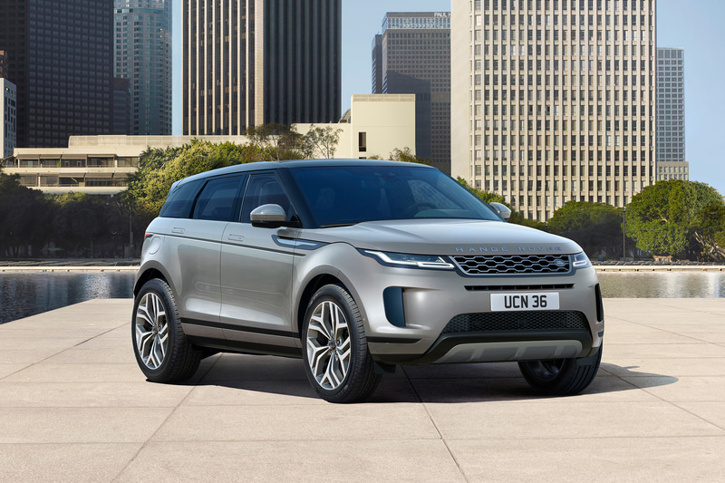 3種類のエンジンタイプ、全10機種を設定。ボディカラーは全11色から選択可能