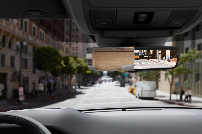 最新のインフォテインメント・システム「Pivi」「Pivi Pro」のほか、各種ドライバー支援システムも標準装備される