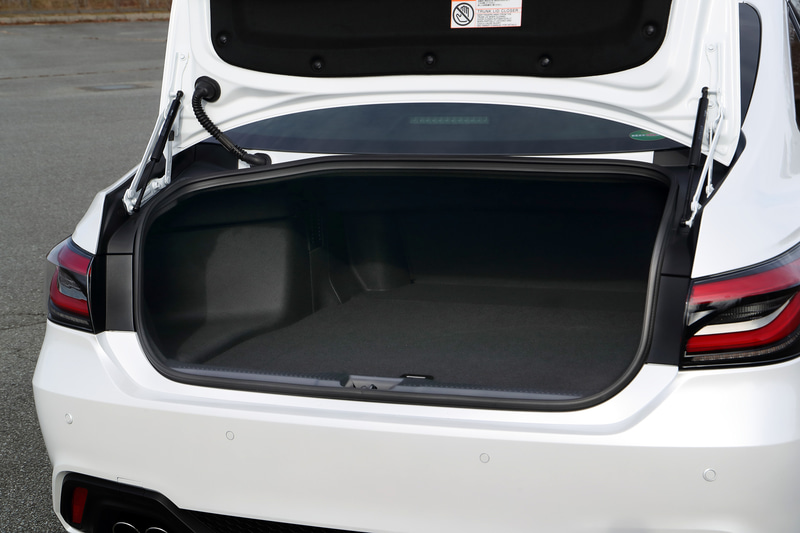 トランクスペースは見ただけで広いと分かる