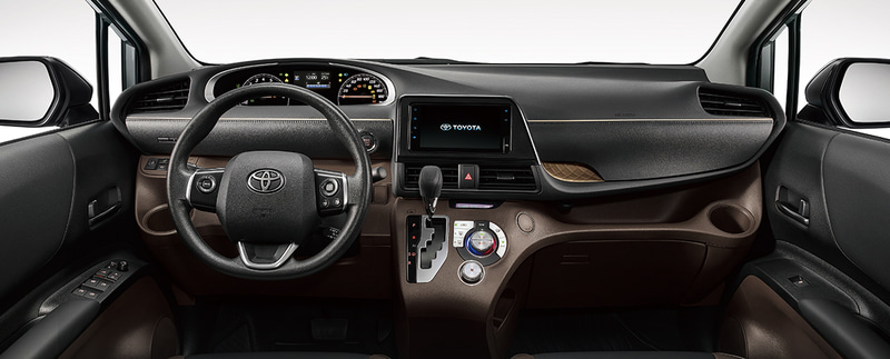 ブラックブラウンの内装