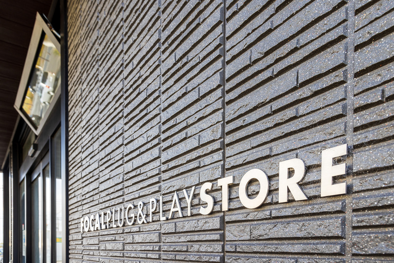 フォーカル プラグ&プレイ ストアは、今回取材で訪問した本店のほかにフォーカル プラグ＆プレイ守谷（茨城県）、フォーカル プラグ＆プレイ千葉北（千葉県）、フォーカル プラグ＆プレイ岡崎（愛知県）、フォーカル プラグ＆プレイ敦賀（福井県）、フォーカル プラグ＆プレイ心斎橋（大阪府）の計5店舗がある