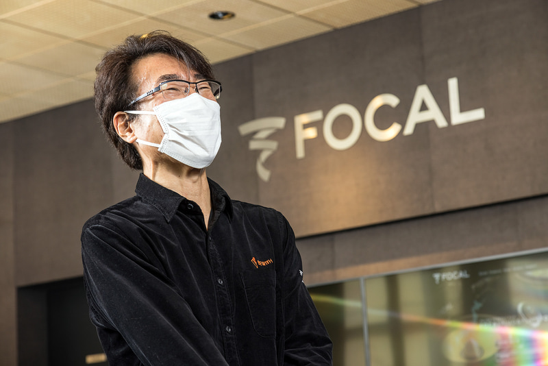 「エンジンをパワーアップしたり、サスペンションを交換しても、やがては体が慣れていくのと同様に、音に関しても体はいずれ慣れる」と中島社長