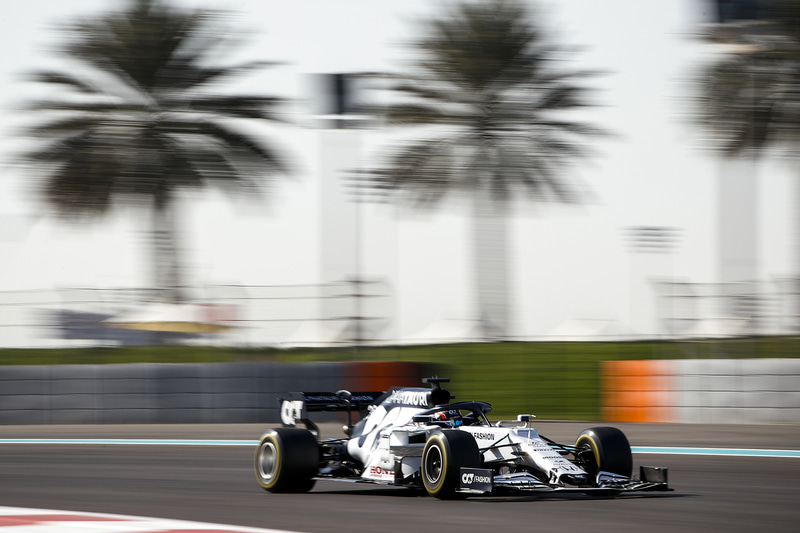 F1ヤングドライバーテストで午前に60周、午後に63周を周回した角田選手