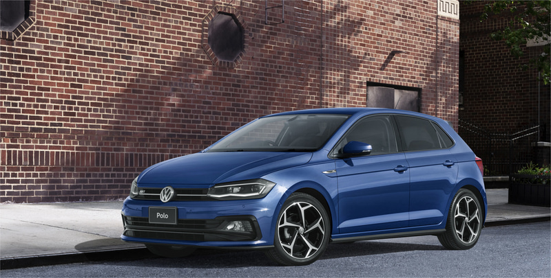 TSI R-Lineでは、"Sports Select"付スポーツパフォーマンスキット仕様からノーマルサスペンション仕様に変更