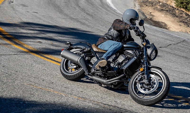 35度のバンク角を確保しスポーティな走行も楽しめる