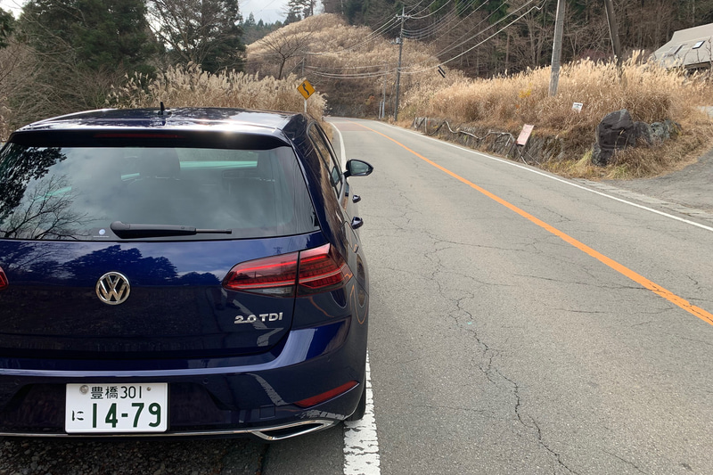 ゴルフと道志みち。来年のオリンピック、ここでロードレーサーたちが走り抜ける。