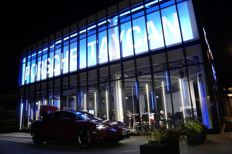 決勝大会の会場となった東京原宿にある「Taycan Popup Harajuku」