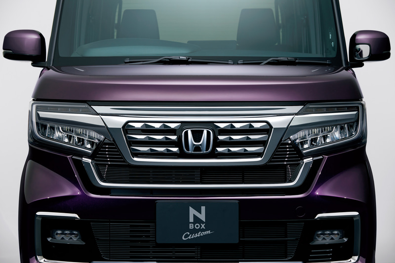 N-BOX カスタム用「フロントグリル」クロームメッキ：2万8600円