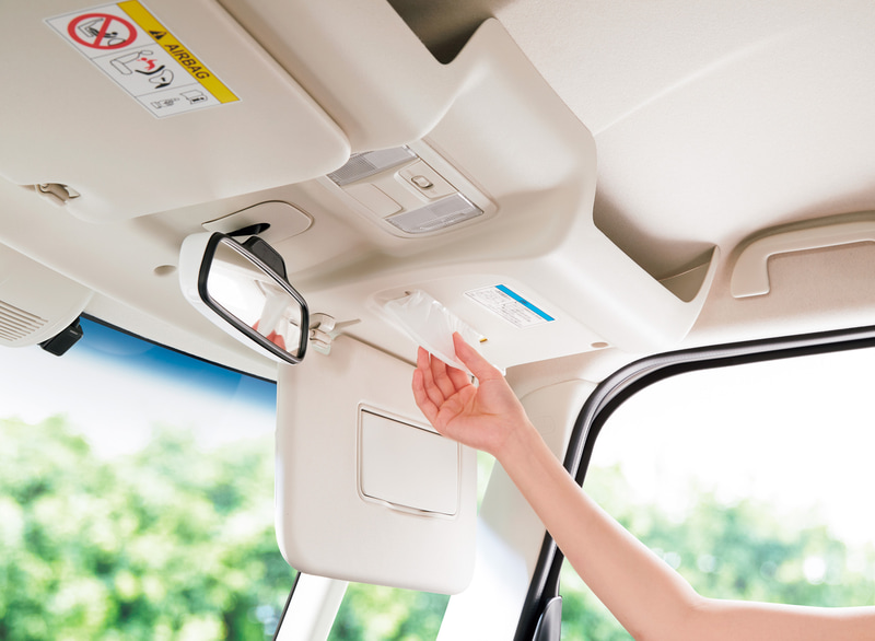 大型ルーフコンソール（ティッシュ取り出し口2か所）：1万7600円