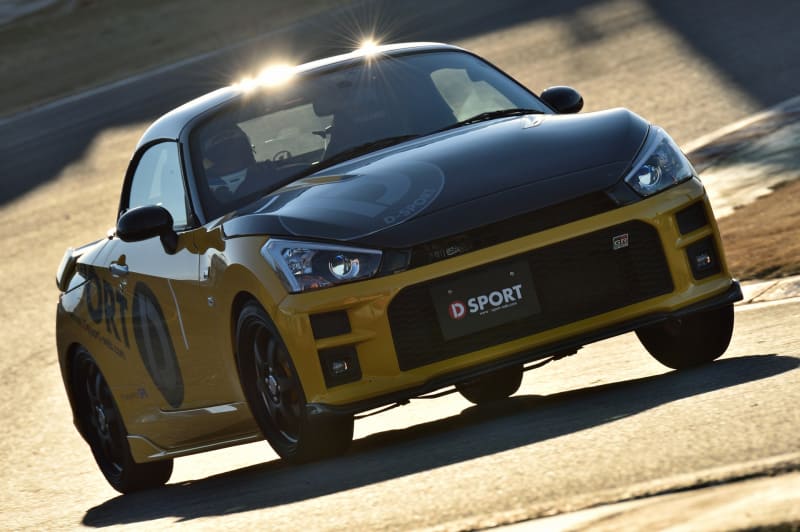 ブーストは立ち上がりから1.0kg/cm<sup>2</sup>で高回転まで安定するとのこと。低中速域重視の小型タービンでブースト圧を維持できるのは、最適なブーストマップが組まれている証拠といえる