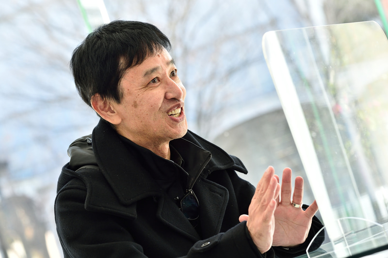 「SUVでありながら、楽しく走れて価格もお手頃。これだけ慣熟、洗練された人間と1対1になれるクルマは他にない」と、マツダ株式会社 商品本部 主査 松岡英機 氏