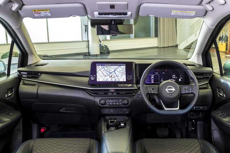 ブルーとブラックでコーディネートしたインテリア