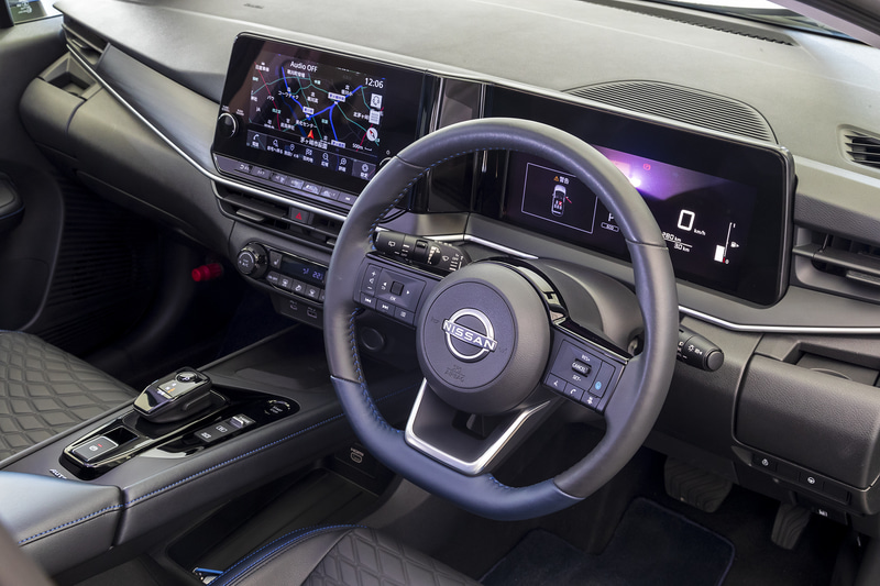 ブルーとブラックでコーディネートしたインテリア