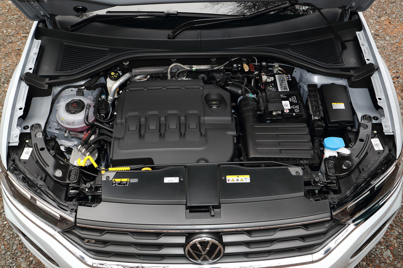 直列4気筒DOHC 2.0リッターディーゼルターボエンジンの最高出力は110kW（150PS）/3500-4000rpm、最大トルクは340Nm（34.7kgfm）/1750-3000rpmを発生。WLTCモード燃費は18.6km/L