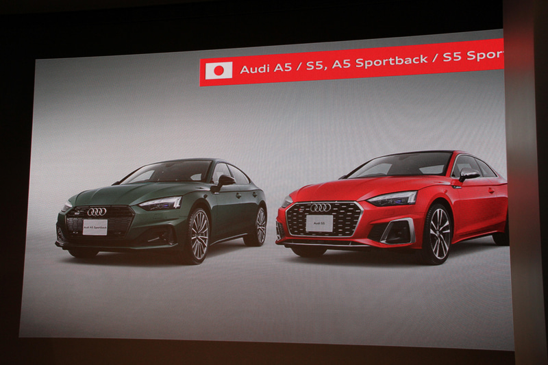 すでに日本導入のアナウンスがされているA5/A5 スポーツバック/S5 スポーツバック（左）と、今回発表されたe-tron 50 quattro（右）