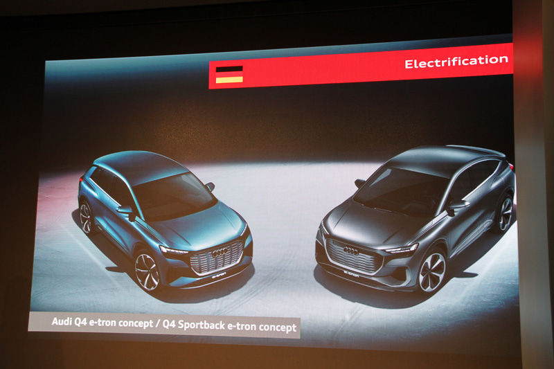 今後導入が予定されているe-tron GT（左）とQ4 e-tron/Q4 Sportback e-tron（右）