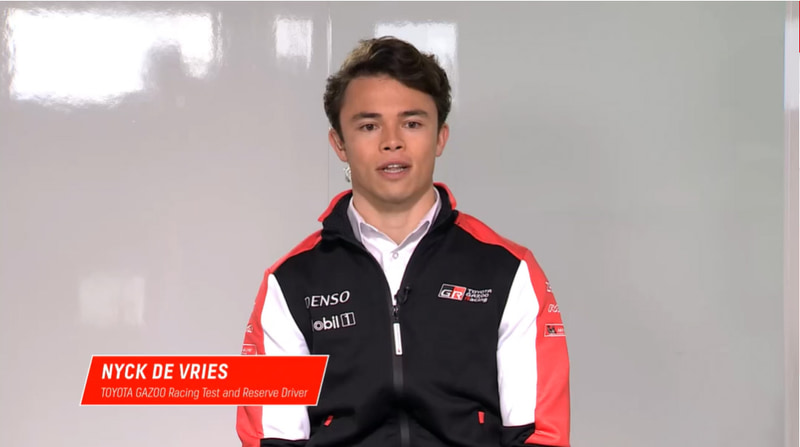 テストドライバーのニック・デブリース選手